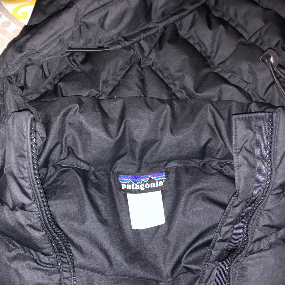 Patagonia above the knee, parka.